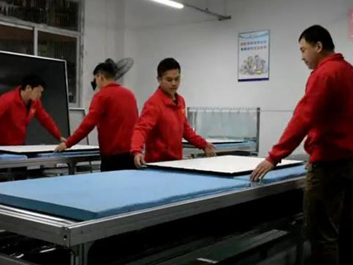 生產(chǎn)車(chē)間